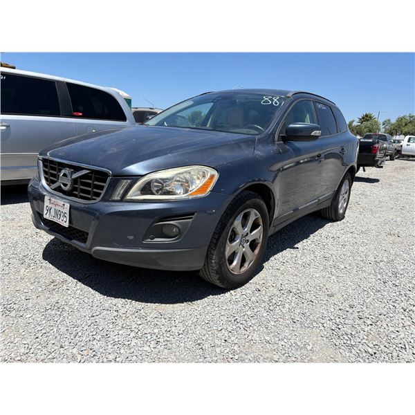 VOLVO XC60 2010 T