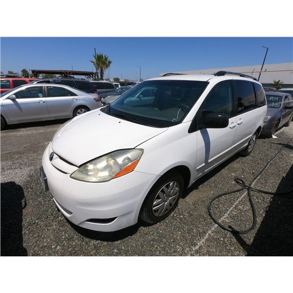 TOYOTA SIENNA 2006 T-DONATION