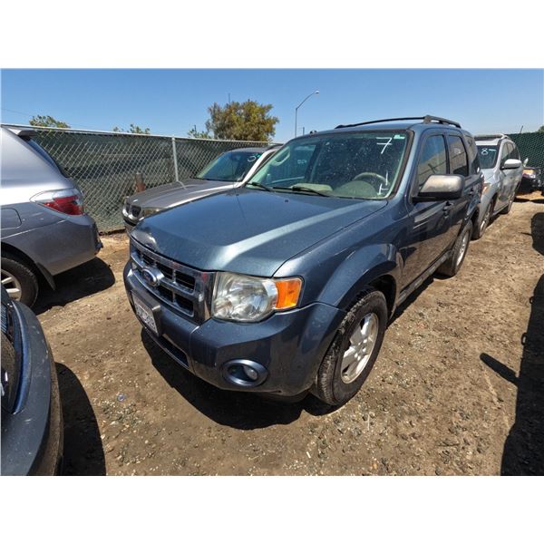 FORD ESCAPE 2010 T-DONATION