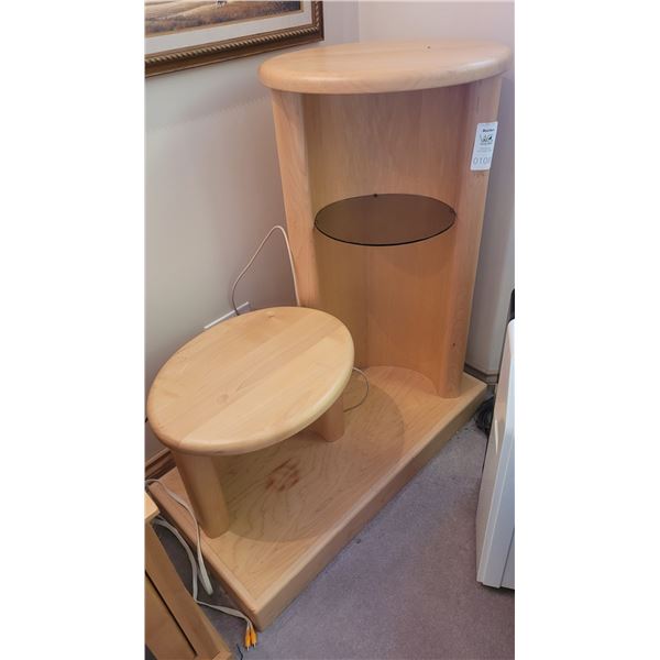 Wood Stand/Shelf. Cat C