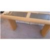 Image 3 : Sofa table. Cat C