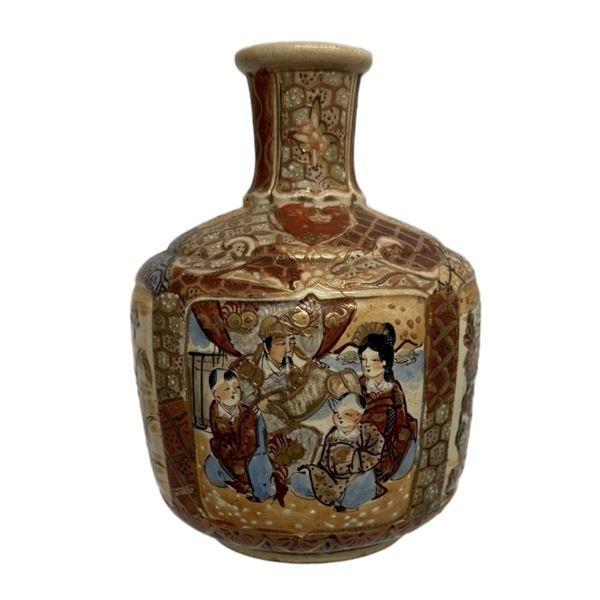 Antique Japanese Satsuma Sake Bottle Vase