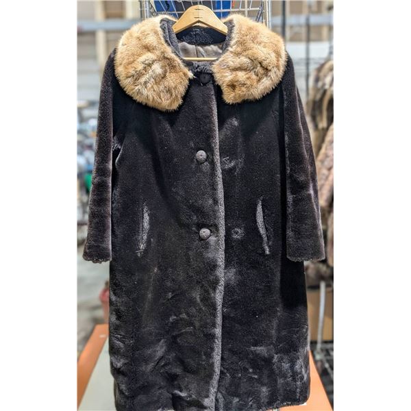 Black Fur Coat with Beige Collar and Button Closures, Size ~Medium/Large