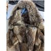 Image 4 : Long Fur Coat With Hood, Blue Lining, And Detachable Bottom