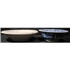 Image 6 : Two Porcelain Bowls: Floral Border and Blue Willow Pattern