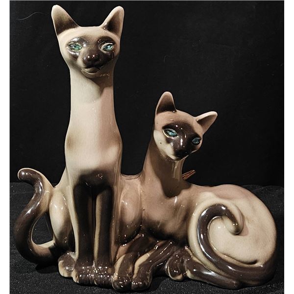Mid-Century Ceramic Siamese Cat Couple TV Lamp, 13 x 13 Inches