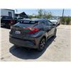 Image 3 : TOYT C-HR 2018 O/S TITLE 2 DAYS