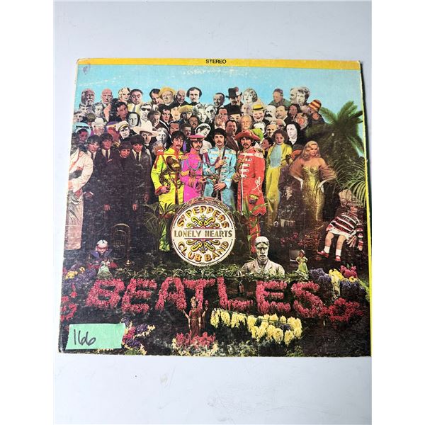 THE BEATLES VINYL LP RECORD SGT. PEPPER'S LONELY HEARTS CLUB BAND STEREO