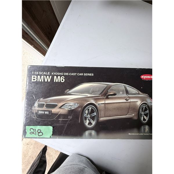 KYOSHO BMW M6 DIE-CAST MODEL CAR 1:18 SCALE BRAND NEW