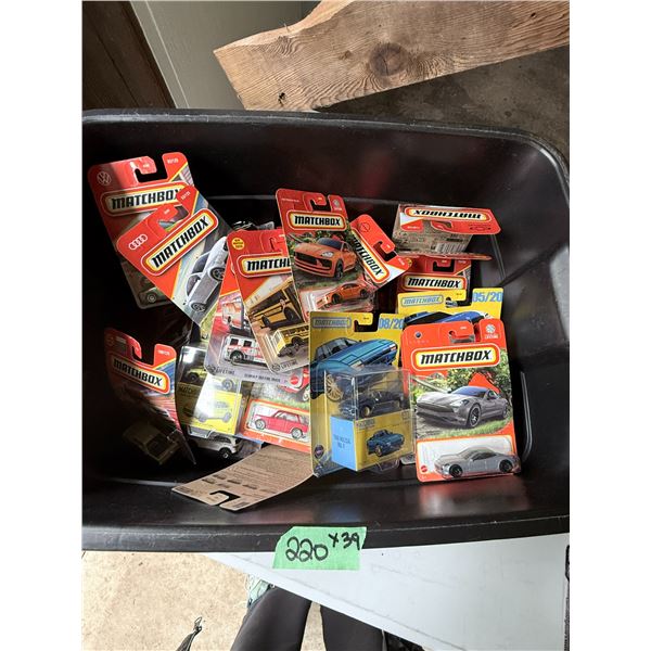 MATCHBOX DIECAST VEHICLE LOT CARDED ASSORTED MODELS MODERN BRAND NEW