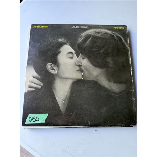 VINYL RECORD JOHN LENNON & YOKO ONO DOUBLE FANTASY ALBUM COVER