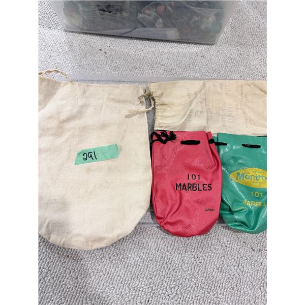 VINTAGE MARBLES BAGS MONTRO VINYL DRAWSTRING 101 MARBLES PRINTED