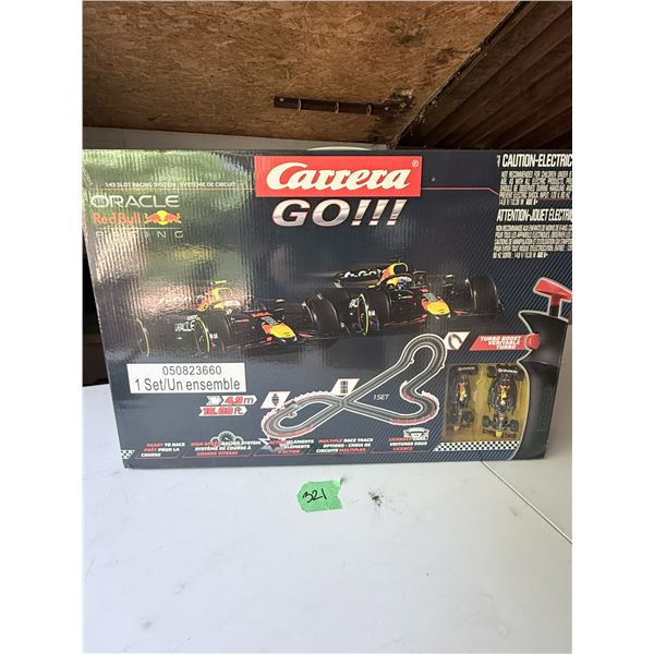 SLOT CAR RACING SET CARRERA GO!!! 1:43 SCALE ORACLE RED BULL RACING