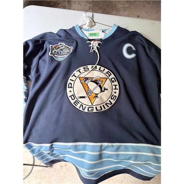 HOCKEY JERSEY CCM POLYESTER KNIT PITTSBURGH PENGUINS WINTER CLASSIC PATCH