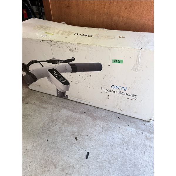 OKAI ELECTRIC SCOOTER IN BOX