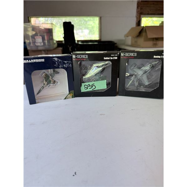 GROUP OF 3 DIECAST MODEL AIRCRAFT IN BOXES