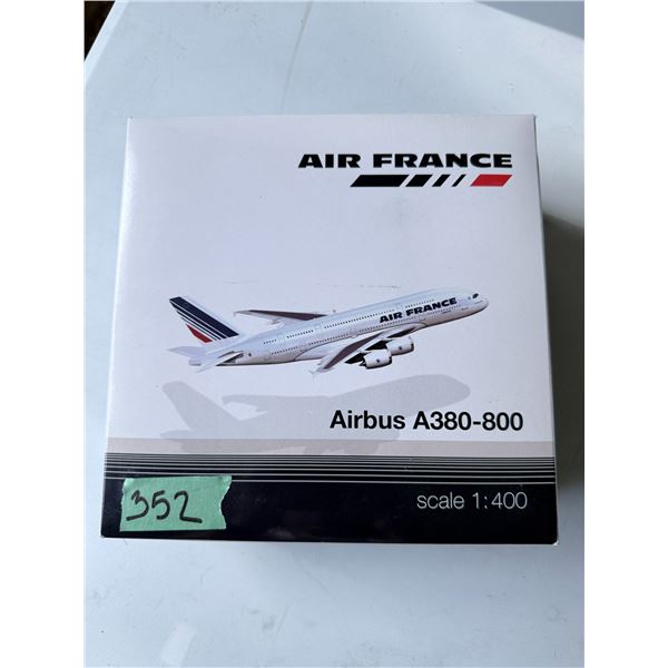 AIR FRANCE AIRBUS A380-800 MODEL AIRPLANE 1:400 SCALE DIECAST  BRAND NEW
