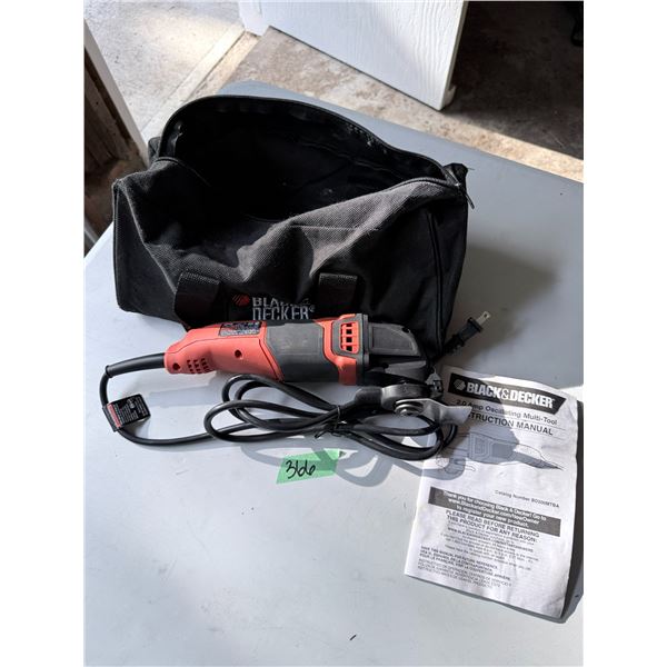 BLACK & DECKER 2.0 AMP OSCILLATING MULTI-TOOL WITH BAG