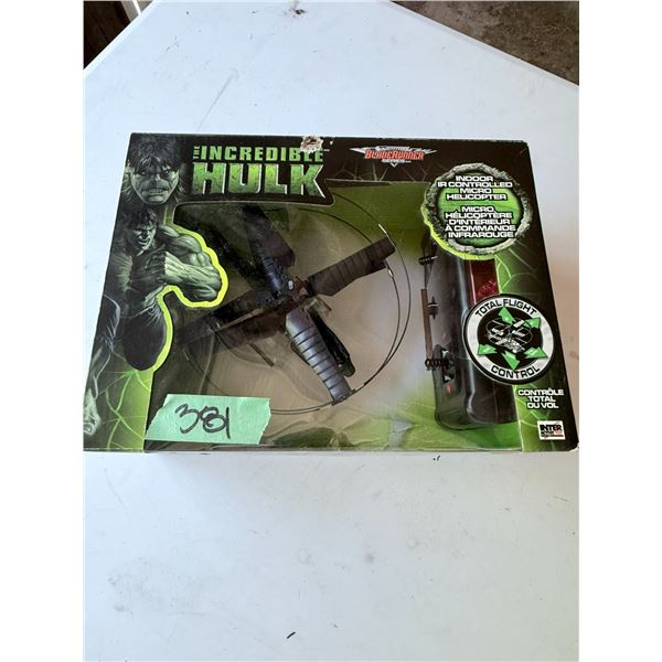 THE INCREDIBLE HULK INDOOR IR CONTROLLED MICRO HELICOPTER TOY BRAND NEW