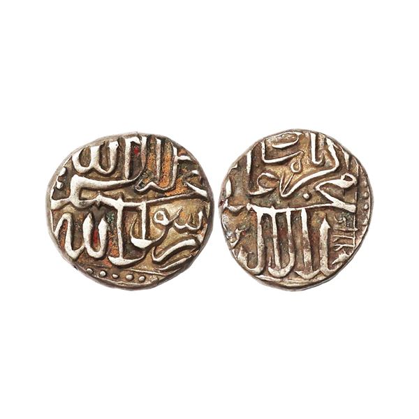 Mughal, Akbar (AH 963-1014, 1556-1605 AD), Silver Mahmudi, 5.65 gms