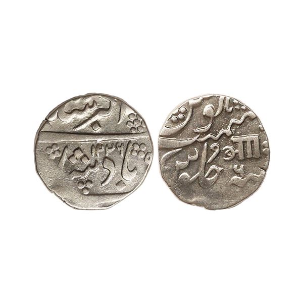 Baroda State, Anand Rao (AH 1215-1235, 1800-1819 AD), INO Akbar II, Siler Rupee, 11.29 gms