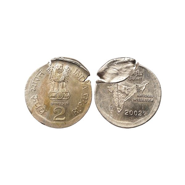 Republic India, 2 Rupees Copper Nickel, National Integration, 2002, Calcutta Mint, 5% Shifted on Fla