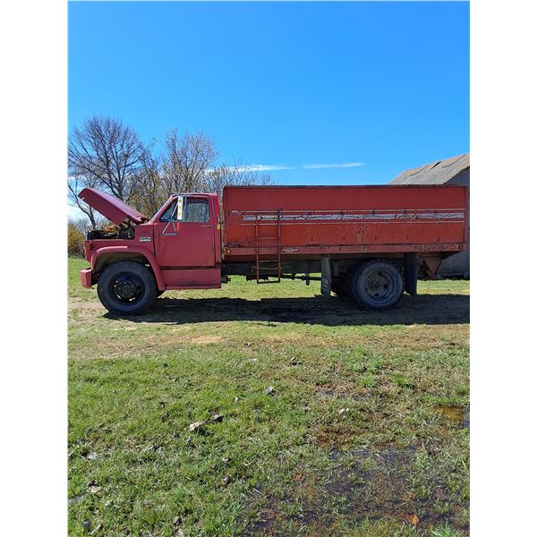1978 GMC 6000 V8, 3 Ton Metal box Grain Truck