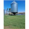Image 6 : 3500 Behlen Bushel Metal Hopper Grain Bin