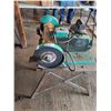 Image 1 : Mounted Bench Grinder w. Motor- working