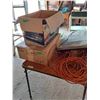 Image 1 : (12) Flood Lights 200W,Cord, Record Player