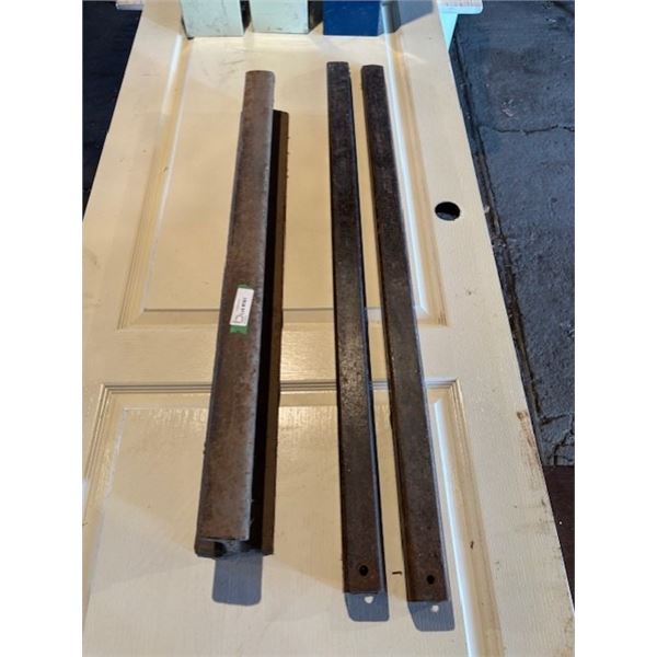 (2) 2x44"Square Tubing & Railroad Rail-36"