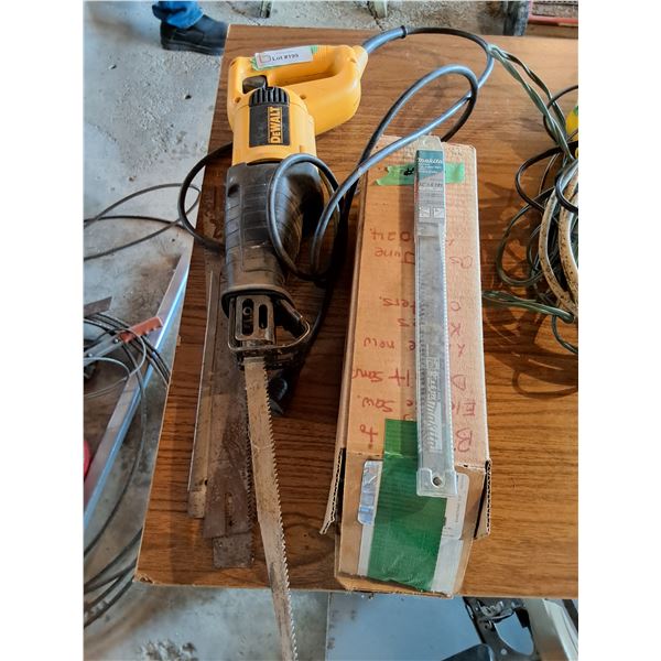 DeWalt Electric Reciprocal Sawzall, Extra Blades