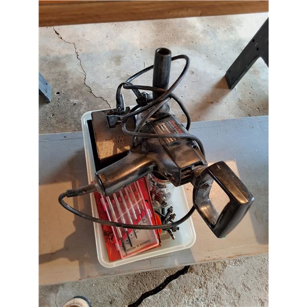 B&D 1/2"Electric Drill& Bits