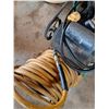 Image 4 : Electric Comet 3/4 Hp Air Compressor with Hose, Air Chuck-untested