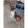 Image 1 : Husqvarna Grass Whipper 125c, Yard Sprayer