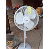 Image 2 : (2) 15" Fans- 2 Sizes