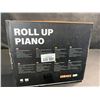 Image 10 : Flexible/Portable 61-Key Roll Up Piano - Soft/Flexible Electronic Piano Keyboard - New