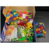 Image 2 : 800PC Party Favor/Toy Assortment Set for Party Favors/Birthdays/Parties - New