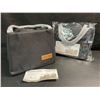 Image 2 : Lot of 2 Insulated Reusable Lunch Bags with Carrying Handle - Black - Brand New