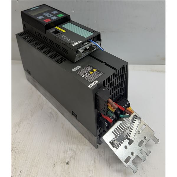 Siemens #6SL3210-1PE21-8UL0 w/ #6SL3244-0BB12-1FA0