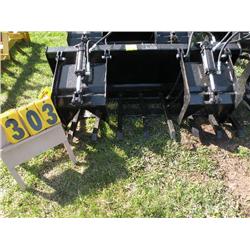 Square tine twin cylinder grapple bucket