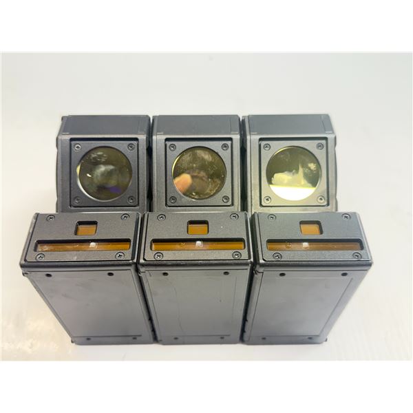 (3) Keyence #LJ-X8080