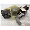 Image 2 : (3) Pascal #CLW10-R2 Swing Clamps