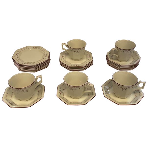Vintage English Luncheon Set - 5 Tea cups, 8 saucers and 10 side plates