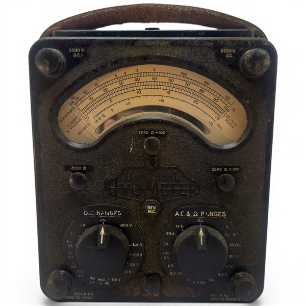 The Automatic Coil Winder & Electrical Equipment Co Ltd Model 8 Universal Avometer