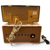 Image 4 : General Electric Model 35r23 & Regal New Yorker 5C1 Clock Radios