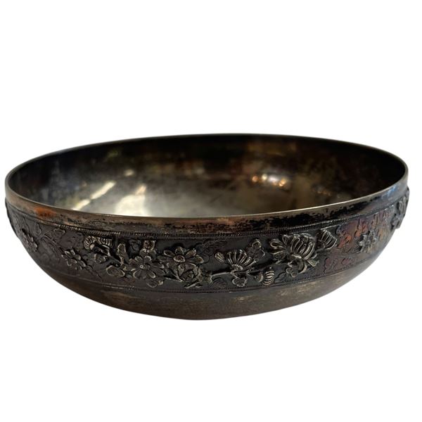 Luen Hing Chinese Export Silver Bowl Stamped LH 90 - 4.5" diameter - Weight: 139 grams