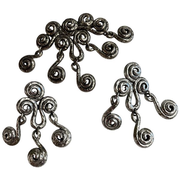 Vintage Alfred Sung Modernist Silver-Tone Brooch & Earrings Set (Brooch is 54 x 57 mm)