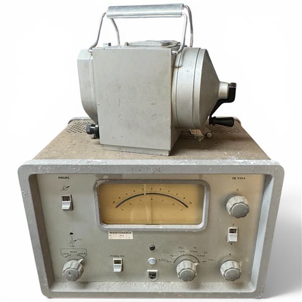 MEG Megger Insulation Tester 500 Volt & Philips PR 9304 Carrier Wave Measuring Bridge
