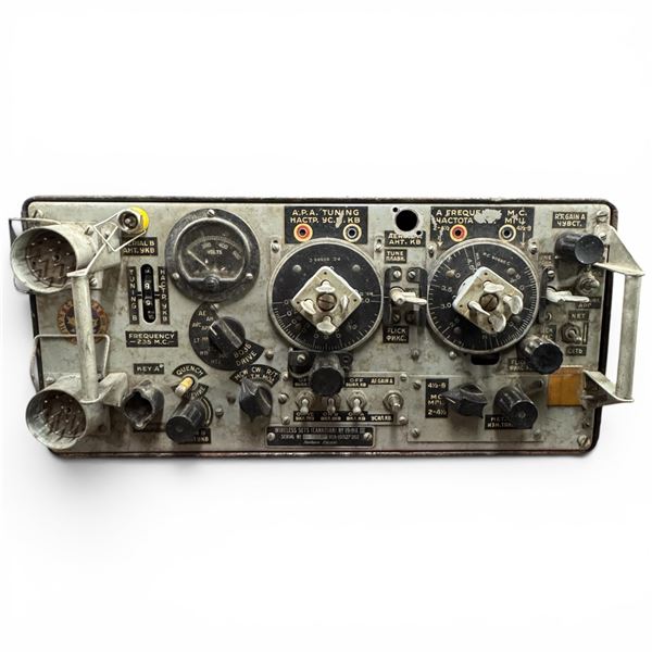 Northern Electric Wireless Set No 19-MK III Unit Cyrillic Controls Made in Canada